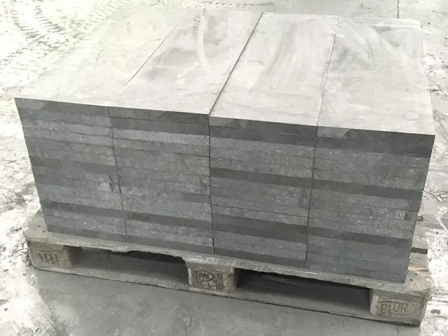 Carbon parts for a casting runner
